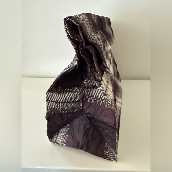 New COS Folded Oversized Crinkled Clutch Bag Burgundy Checked - Picture 4 of 9